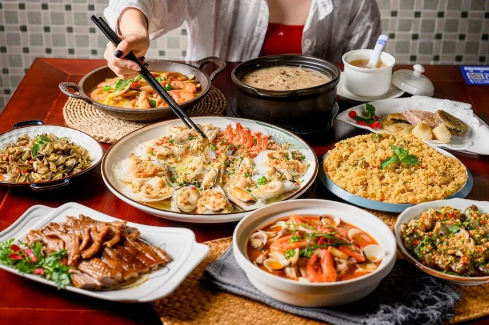 鍖椾含璺渶鏈夌壒鑹茬殑搴楅摵,鍖椾含璺竴瀹舵疆姹曠墰涓搁潰