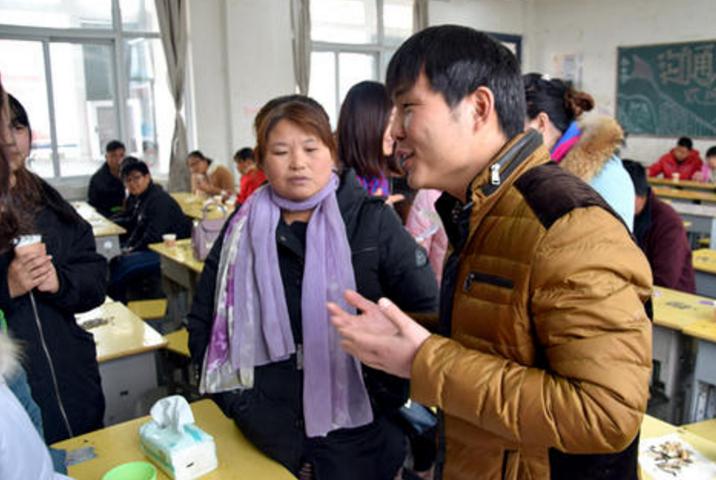 家长群让家长改昵称搞笑操作,家长改群名称踢出群聊搞笑