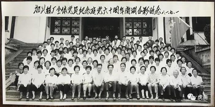 嘉丝联,嘉丝联真丝连衣裙