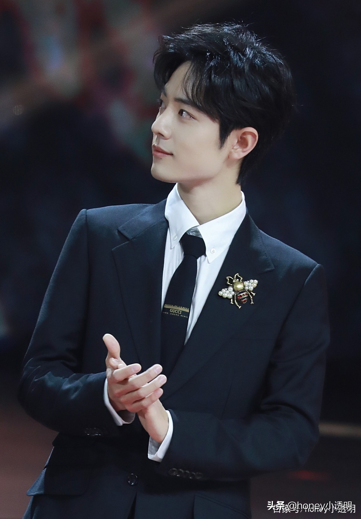 gucci肖战造型价格,gucci肖战同款托特包真假鉴定