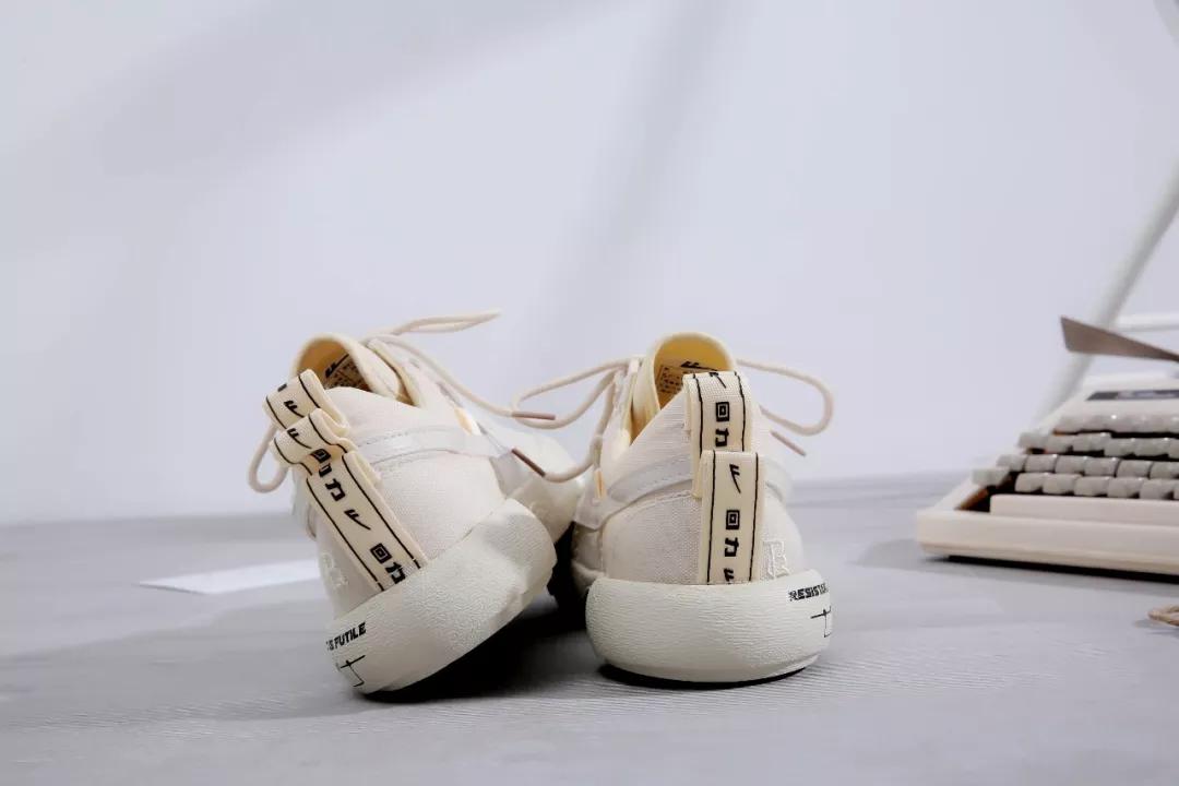 回力百年老店帆布鞋,回力老国货新潮流