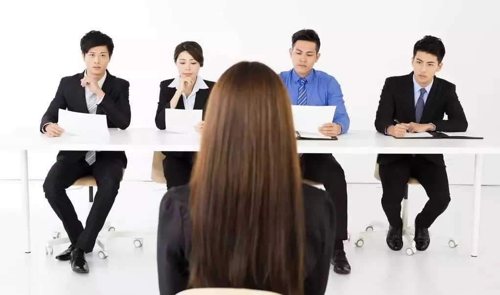 怎么通过猎头公司找到合适的工作,找猎头招聘工作需要收费用吗