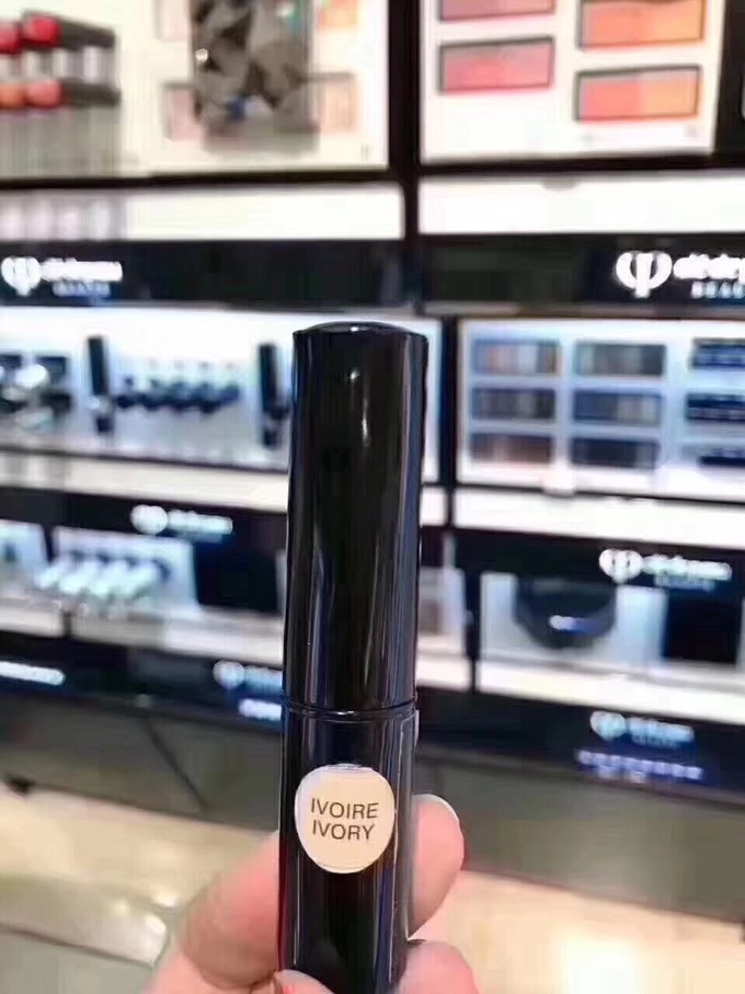 日本的彩妆品牌哪个气垫最好,日本最好用的十大粉底