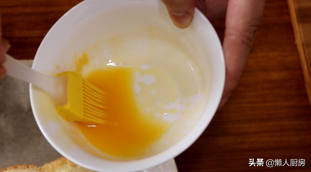 香蕉吐司面包早餐,面包和香蕉的早餐最简单做法