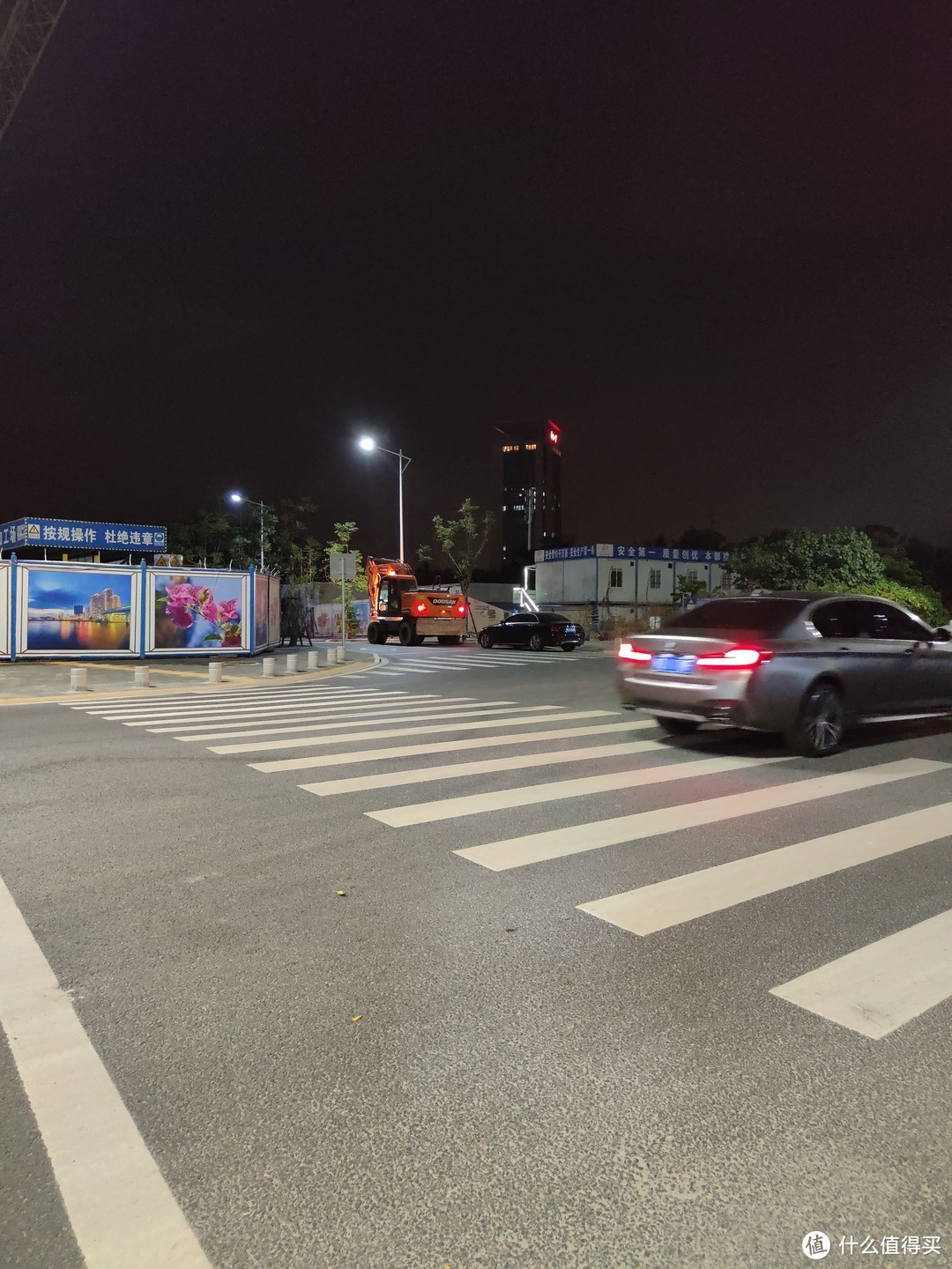 索尼imx766怎么样,realmegtneo2对比realme大师探索版