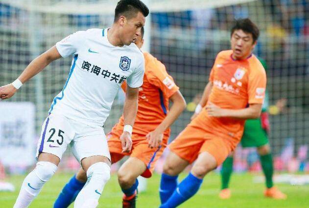 上港6人离队名单浮出水面,上港引援奥斯卡