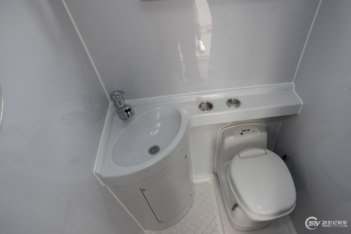 房车价格5-10万元拖挂式房车,房车价格5-10万元7米拖挂房车