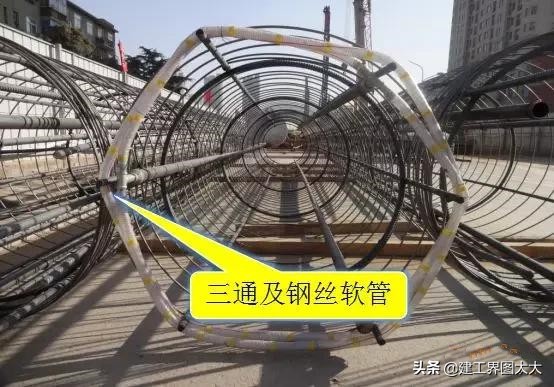 打桩塌孔原因,桩基钢筋笼变形怎么处理