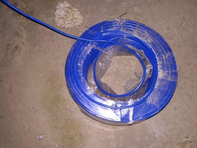 电线没有线盒如何固定,电线没有支柱怎么架线