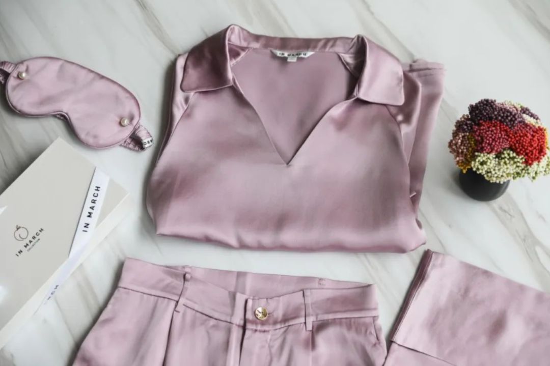 宅家必备的高颜值睡衣,夏季必备真丝枕套