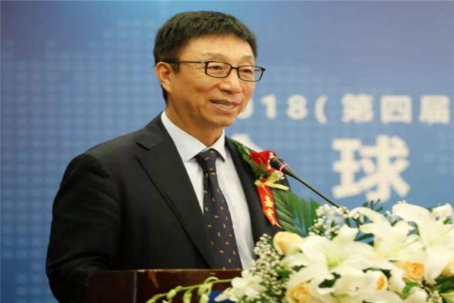 央视主持人敬一丹结过几次婚,敬一丹26岁嫁亿万富翁现如今怎样