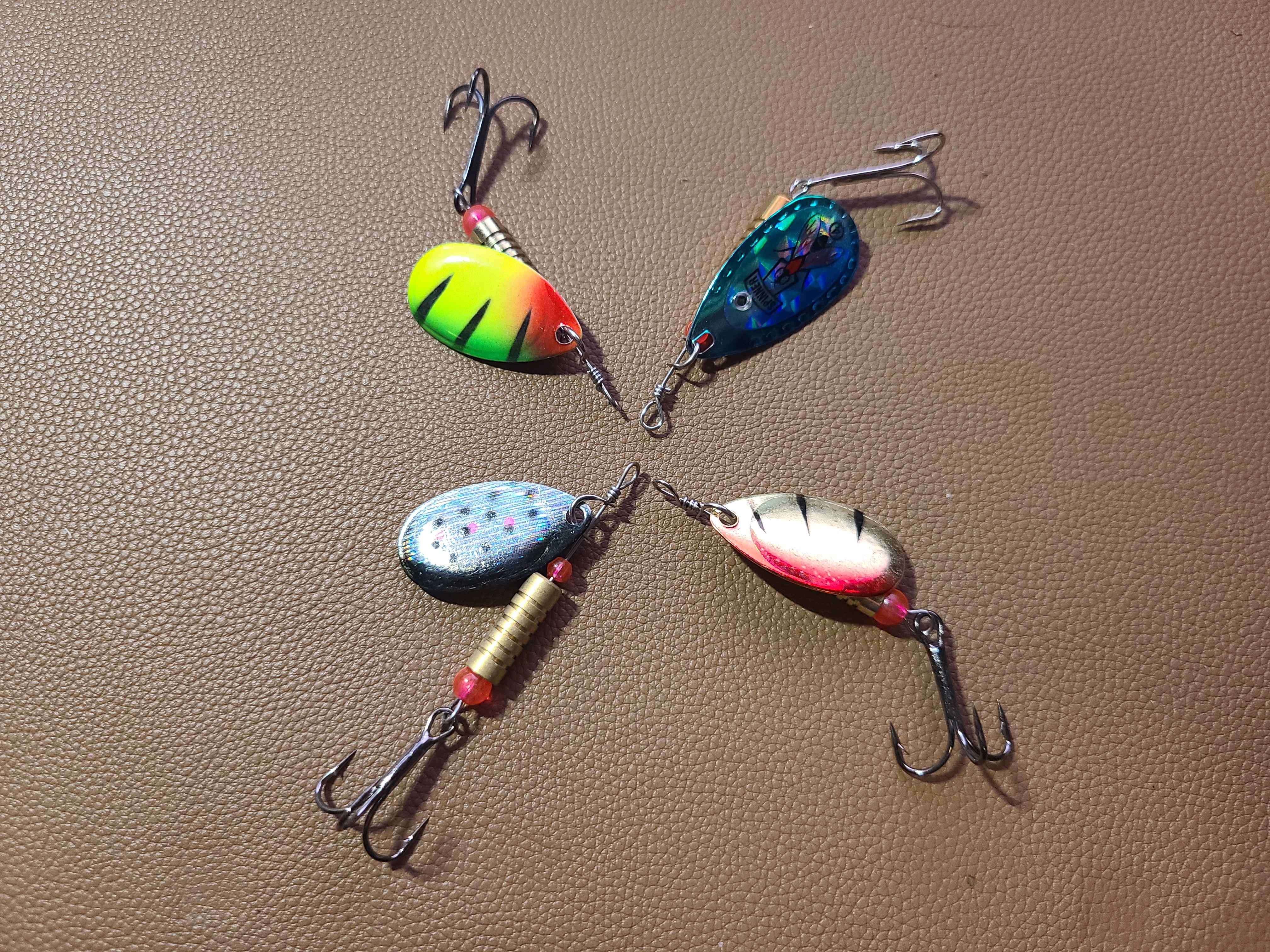 新入坑路亚的钓友越来越多,完全不会钓鱼如何入坑路亚