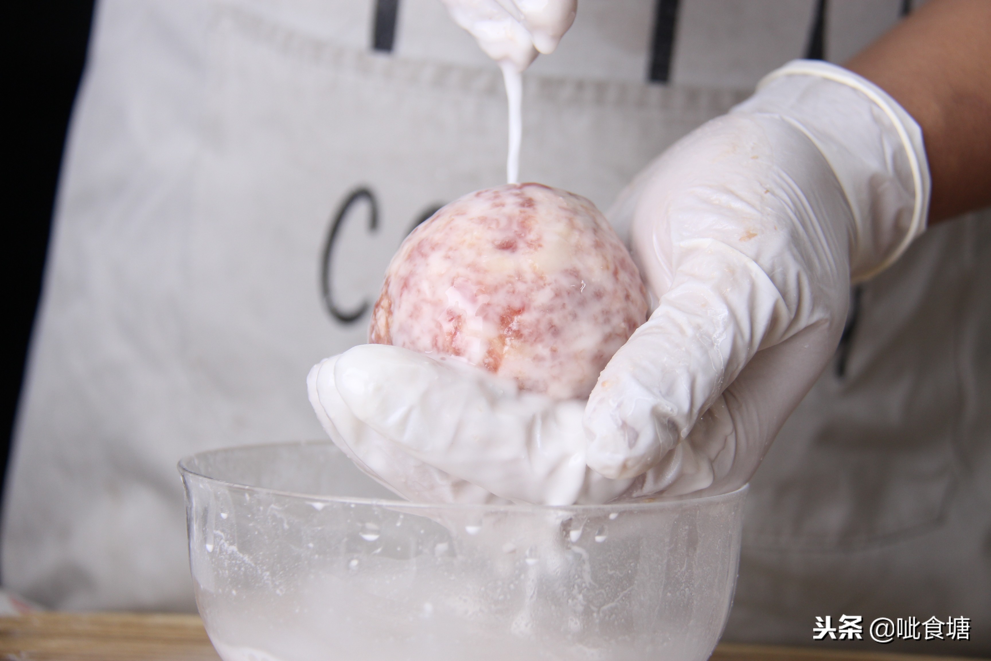 四喜丸子与红烧狮子头的区别,四喜丸子红烧狮子头是炖还是蒸