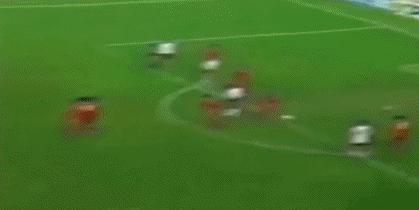 首位蝉联世界足球先生,历届世界足球先生前10名球员