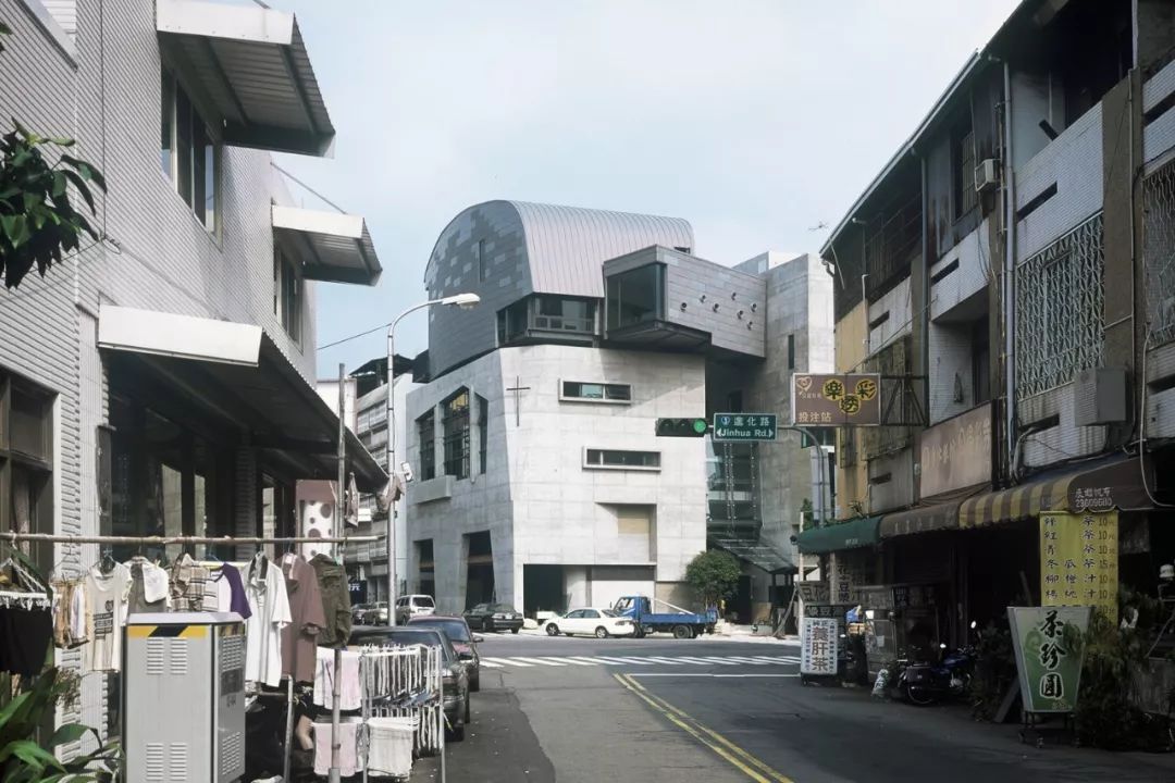 漫步台中，学建筑的中国人都应该去看看”的东海大学...