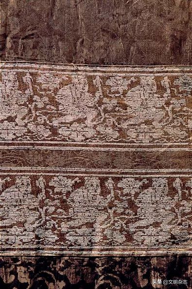 韩国传统高定服饰图片,一衣带水的韩语