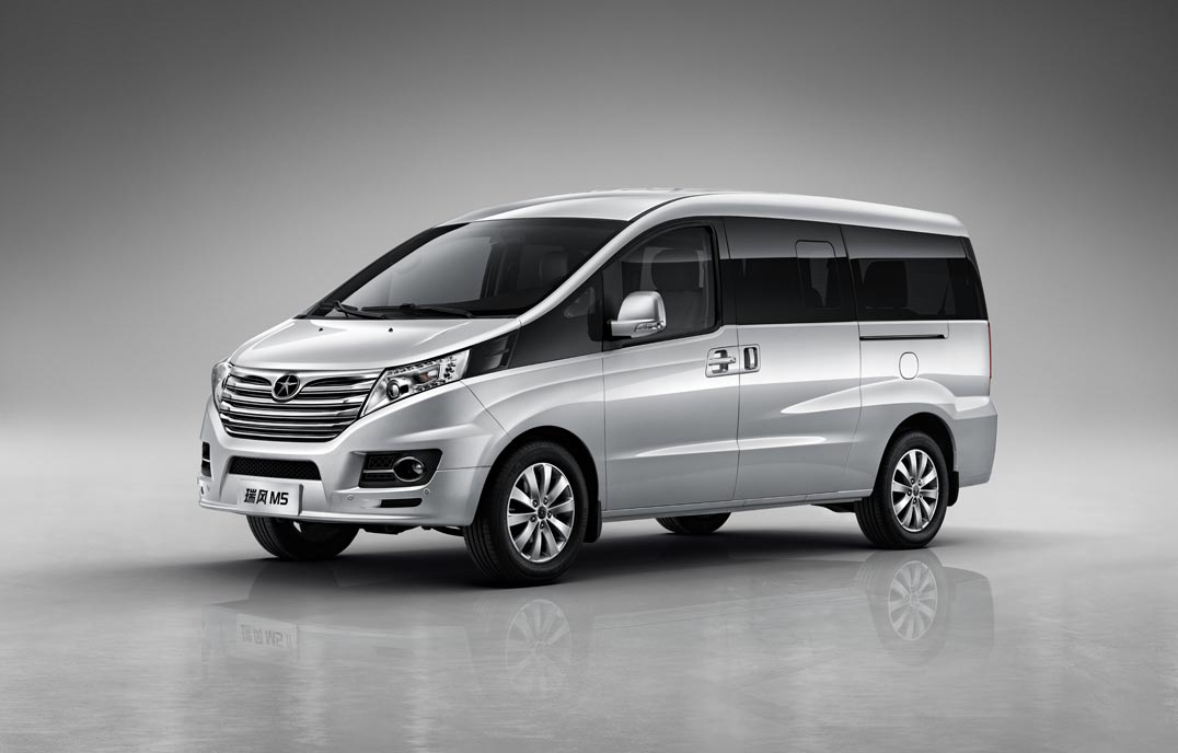 长途穿越床车,长途自驾床车最佳车型