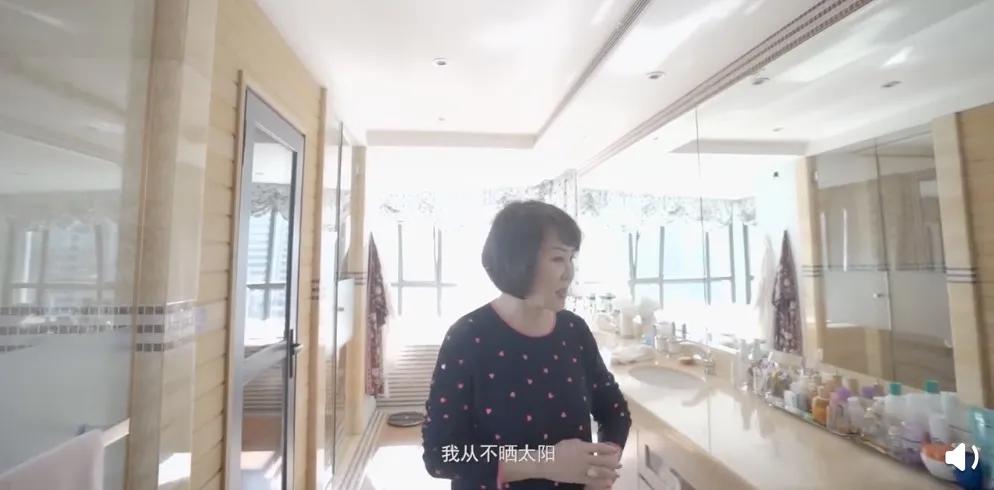 羽西年轻时的照片,十年前羽西