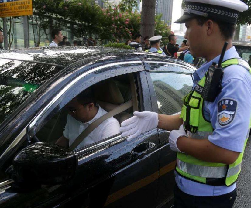 为什么交警查车一查一个准,交警查车为何没有每车必查