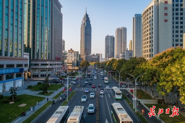 一家三代人志愿者,一家人都是志愿者