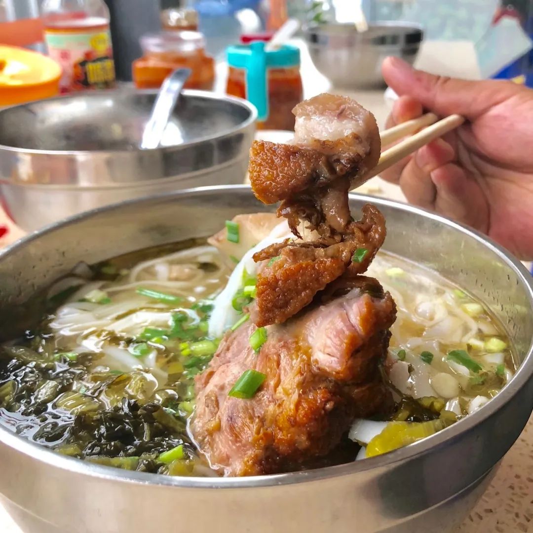 遇到猪最怕什么,碰到大猪草怎么办