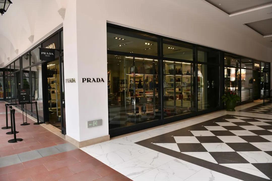 能拍大片还能淘到低价大牌，在这座意式小镇邂逅夏日浪漫