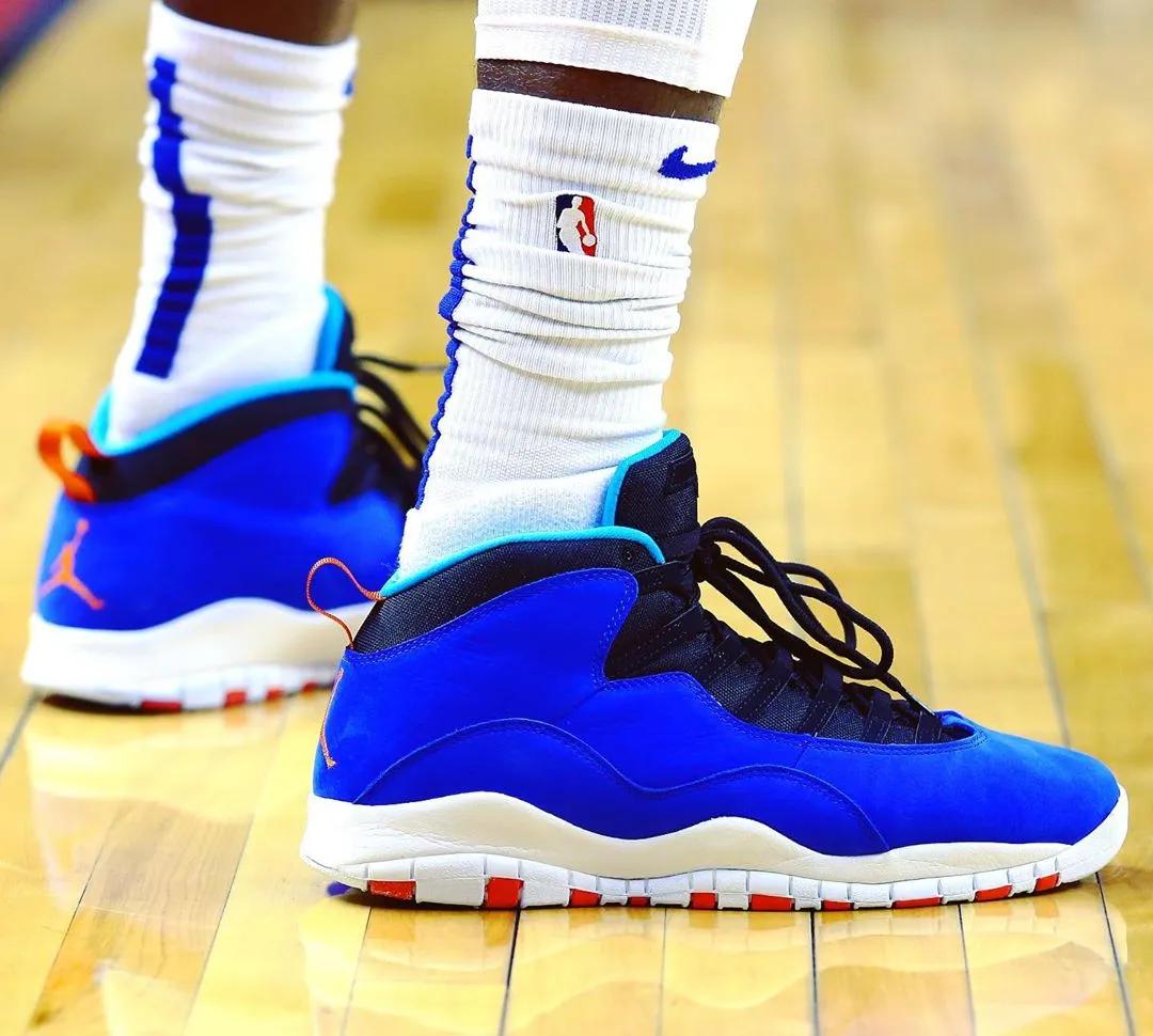 NBA球员上脚：76人队的球鞋，恩比德穿紫金配色战靴