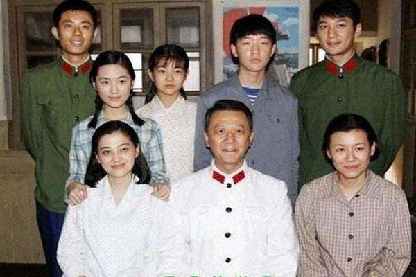 一句话浪漫爱情故事,浪漫爱情故事深度解析