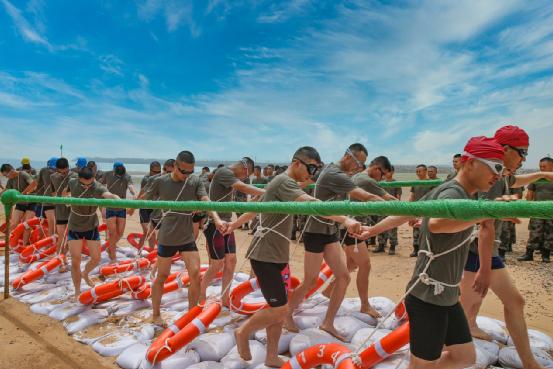 直击！第71集团军防空劲旅海上战斗誓言！