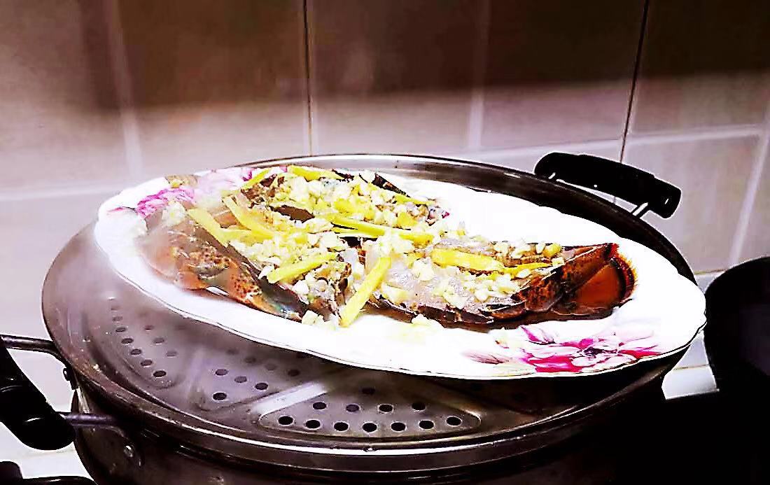 龙虾鲜活大龙虾怎么做好吃,家常清蒸大龙虾怎么杀视频