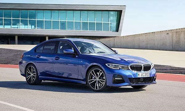 10万和30万的养车费用差多少,20万的车一年要花费多少钱养车