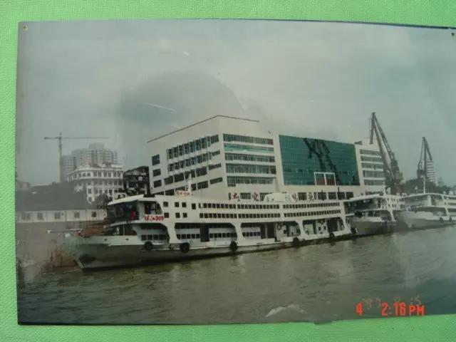 搭过这种船的梧州人,都已经老了!好好珍藏吧!你搭过吗?