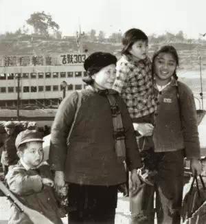 搭过这种船的梧州人,都已经老了!好好珍藏吧!你搭过吗?