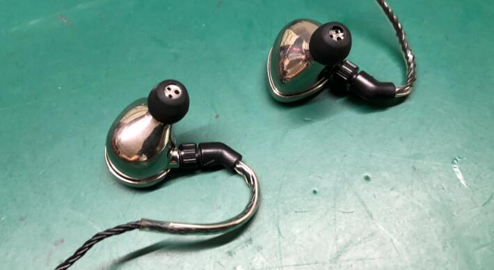 鑹惧埄鍜宭ayla鑰虫満璇勬祴瀵艰喘,鑹惧埄鍜宨riverlaylaii浜屼唬