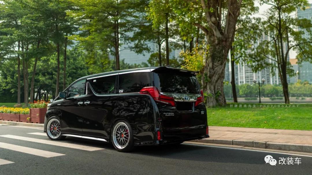 普通埃尔法改装世纪版,改装超帅埃尔法