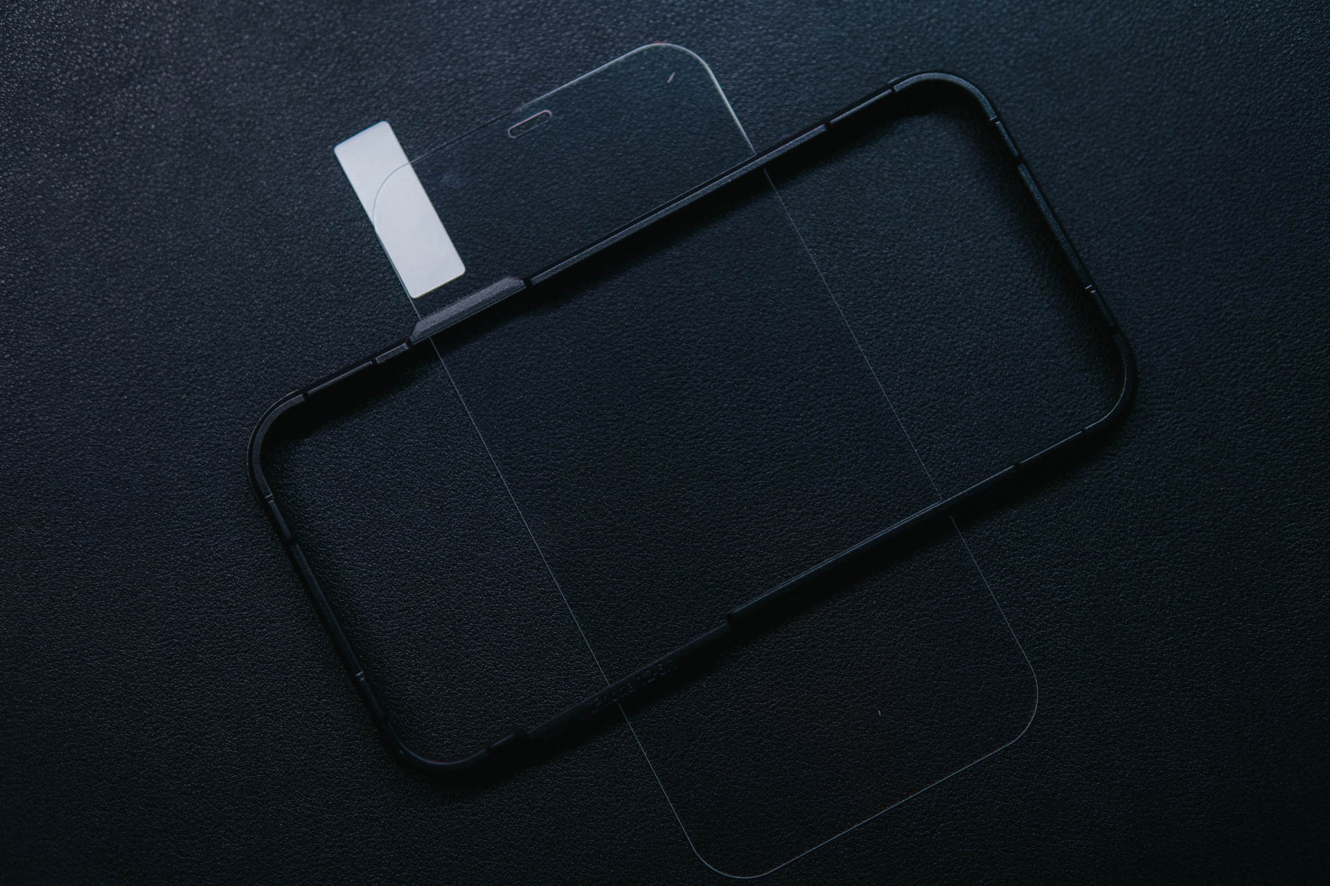 新手机自带的高清膜,倍思无尘舱钢化膜iphone11