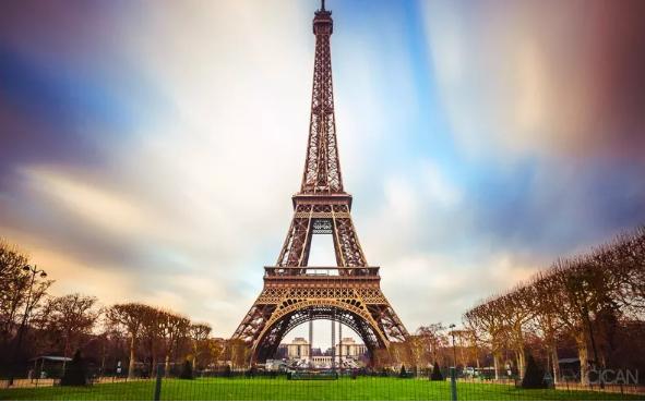 喝红酒的法国女士,喝红酒的女人是什么样的