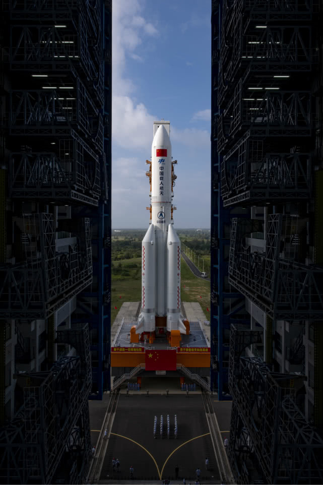 长五b火箭首飞成功,长五b首飞2018