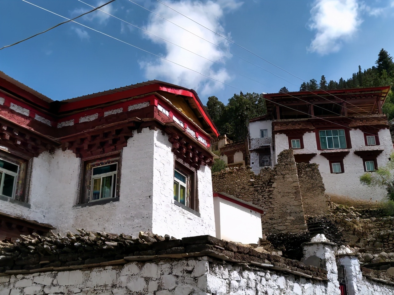 来一趟稻城亚丁，才不负最美人间四月天