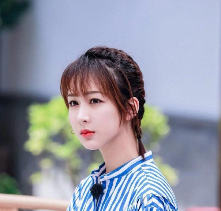 佟年同款发型短发教程,亲爱的热爱的杨紫佟年同款编发