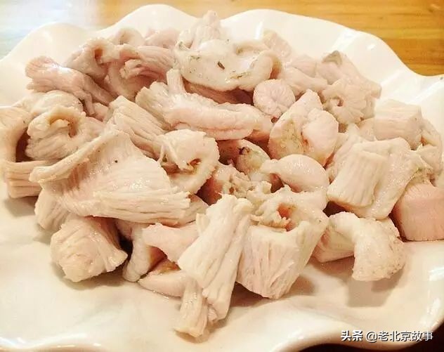 北京哪家同时有卤煮炒肝爆肚,北京吃卤煮炒肝老字号