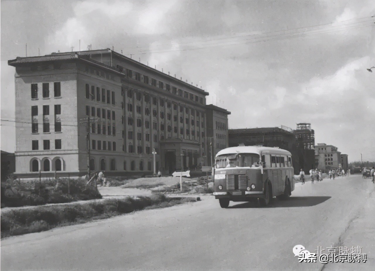 记忆中的北京绘画,这些画最能还原真实的老北京