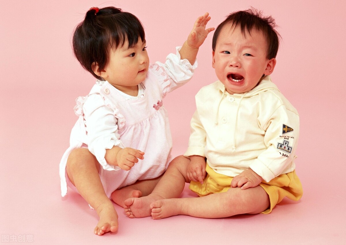 孩子威胁不和别的小朋友玩怎么办,孩子被其他小朋友打怎么办