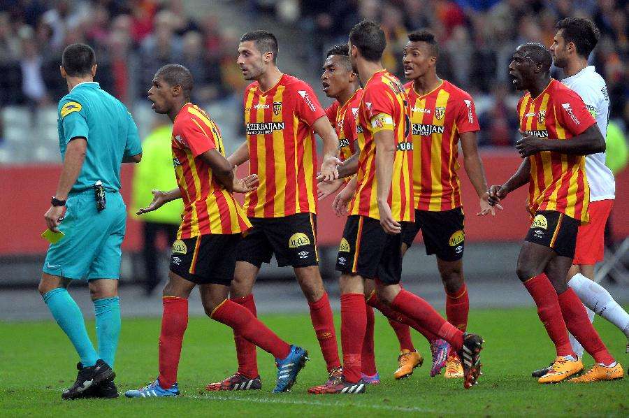 足彩2串1因故取消一场,足彩二串一比赛中断怎么算