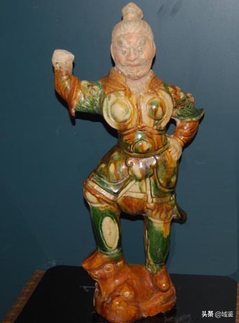 唐三彩和宋三彩哪个贵,唐三彩和辽三彩哪个在前