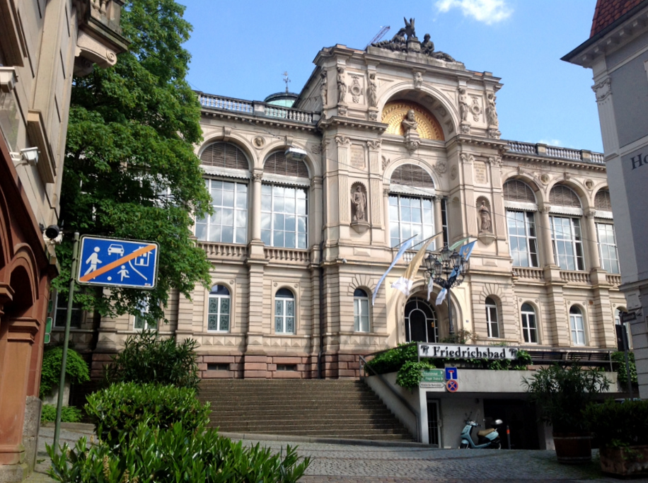 古罗马温泉浴室复原,被列入世界文化遗产的中国古城有