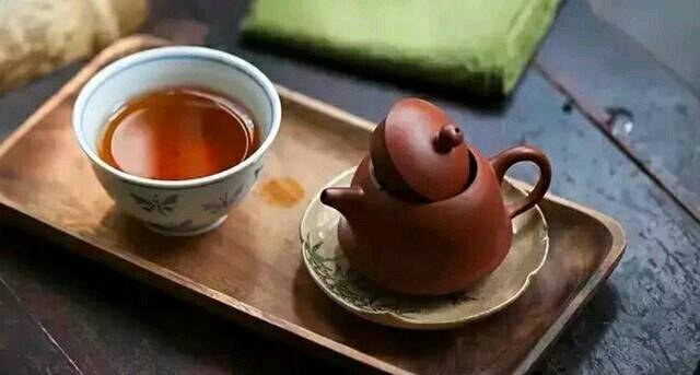 普洱茶大品牌好还是杂牌的好,普洱茶和大厂口粮哪个靠谱