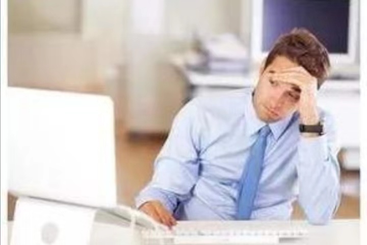 长期久坐腰部无力怎么办,久坐久躺低头玩手机做什么锻炼