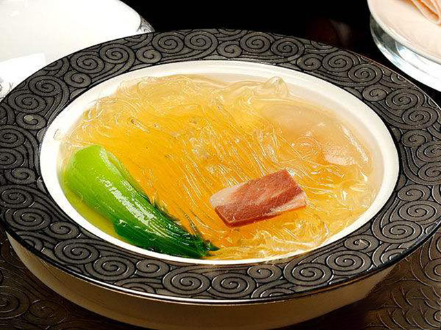 观之新颖素雅,食之脆嫩鲜美的鱼翅,中国古人已经吃了几百年了
