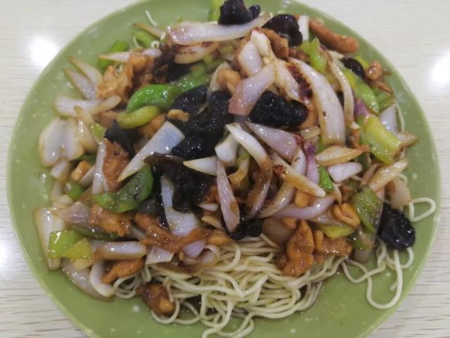 洛阳理工学院食堂怎么样,洛阳理工学院食堂美食推荐